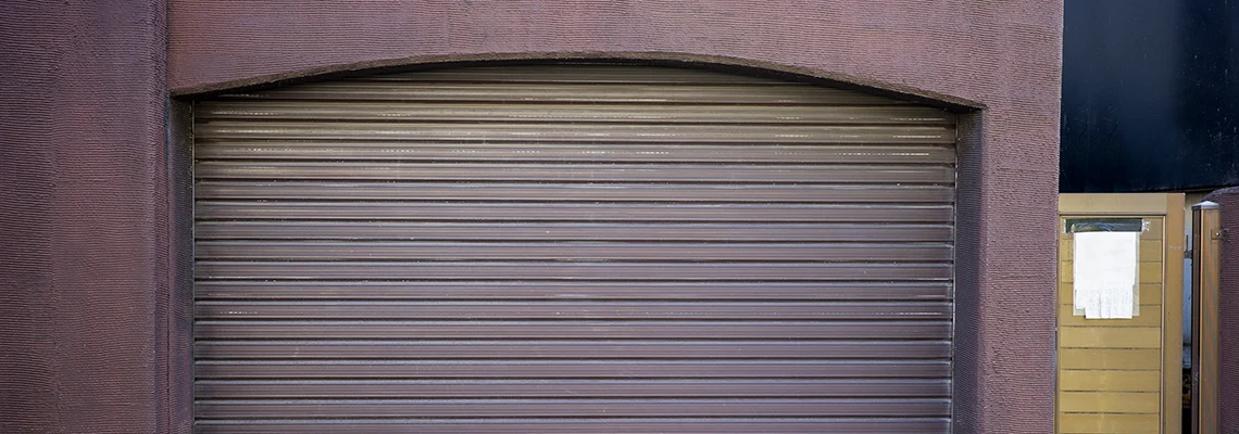 Fallen Garage Door Worn Rollers Replacement in Peoria, Illinois